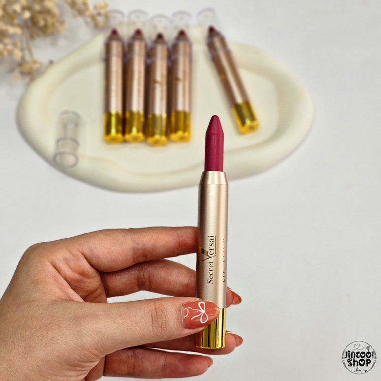 رژ لب پیچی ورسای